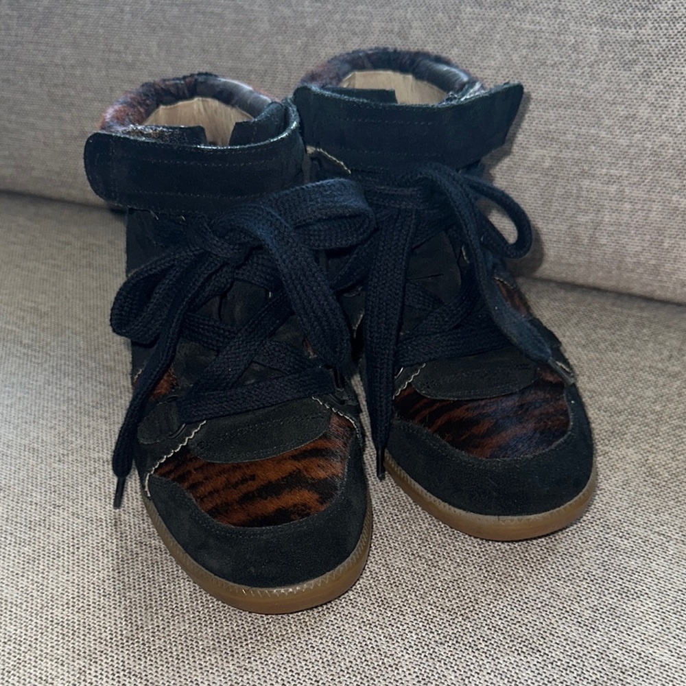 Isabel Marant Bobby Suede High-Top Sneakers